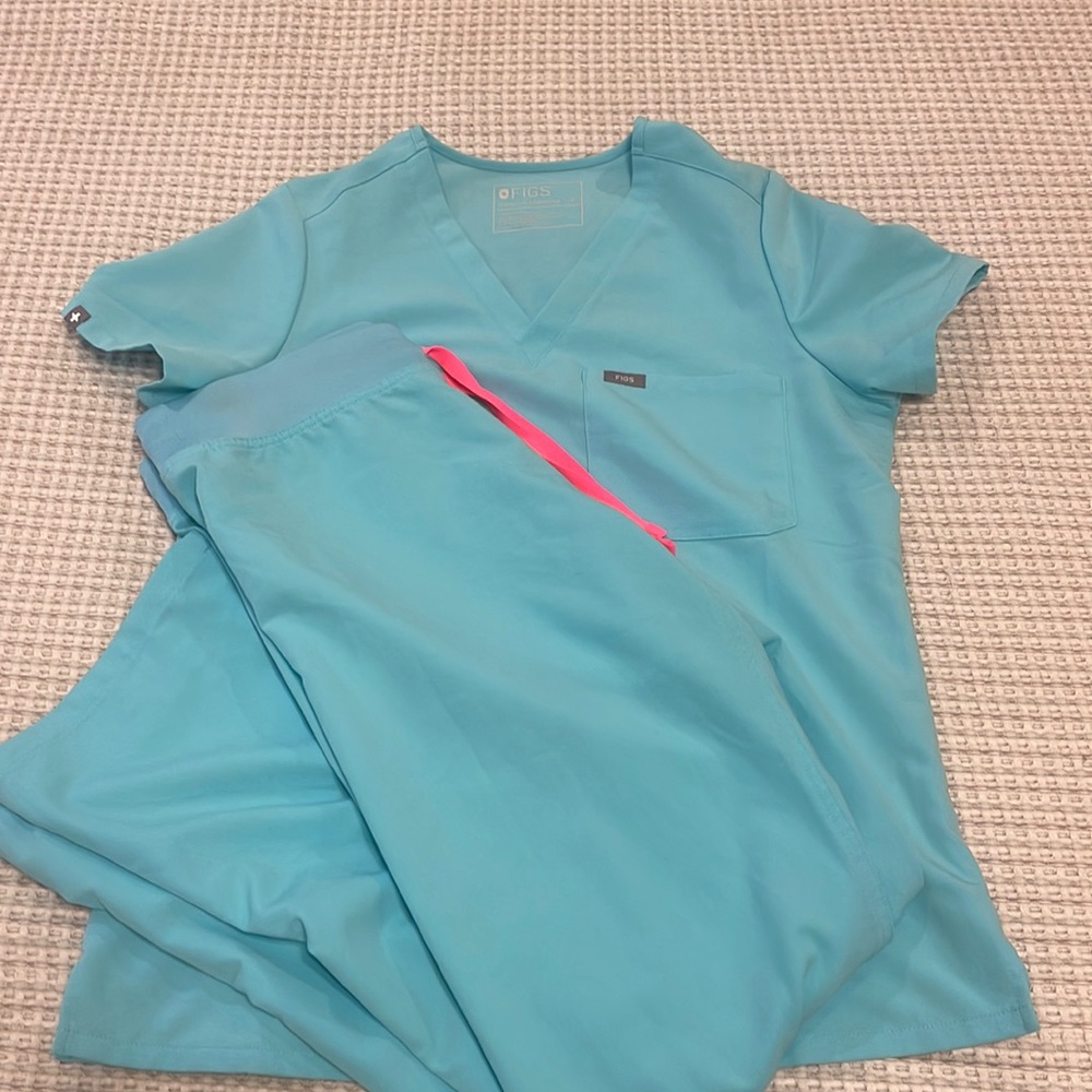 Rarely worn sm aqua blue Catarina top/Livingston bottoms